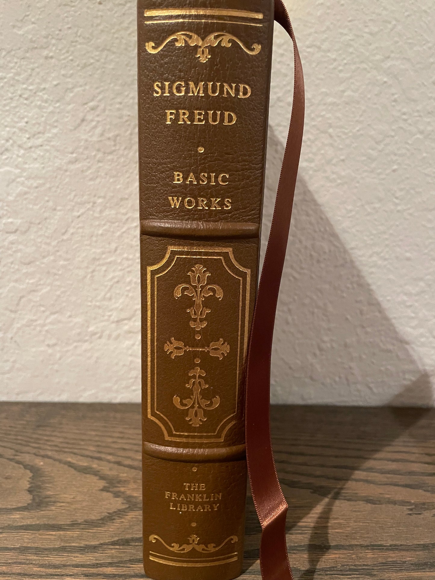 Sigmund Freud. Easton Press.